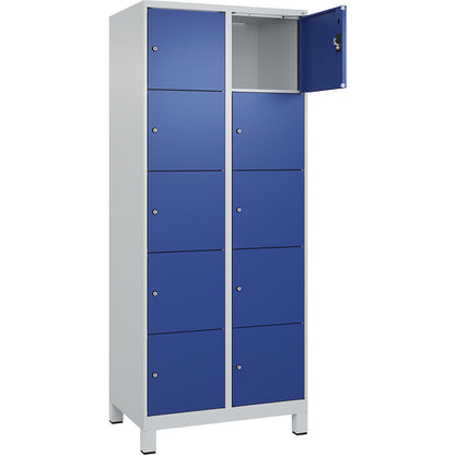 Evolo PLUS 5-fold compartment locker, 2 compartments, light grey / gentian blue, W 800 mm, 10 compartments, with wide feet, cylinder lock.