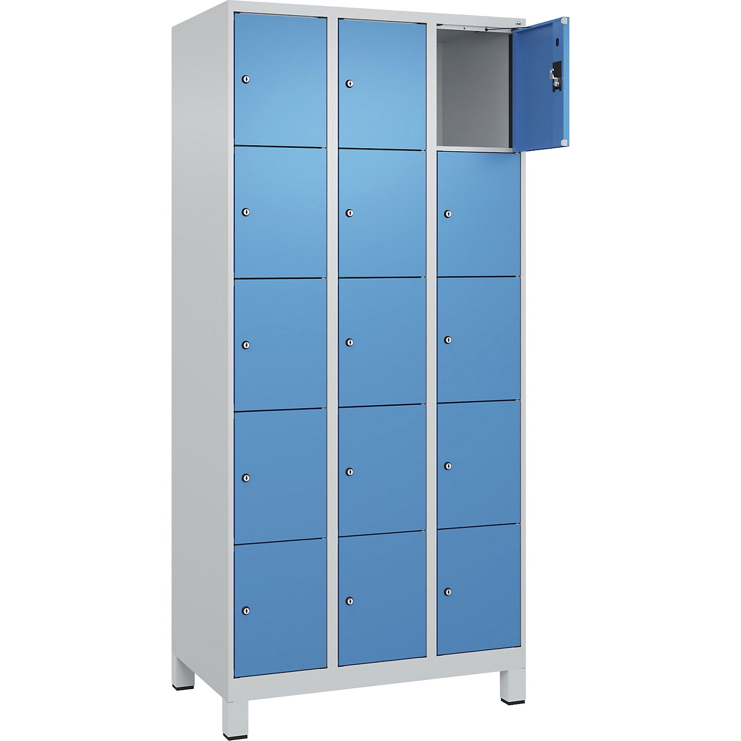 Evolo PLUS 5-fold compartment locker, 3 compartments, light grey / light blue, W 900 mm, 15 compartments, with wide feet, cylinder lock.