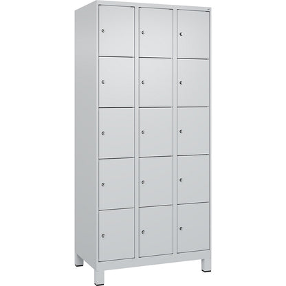 Evolo PLUS 5-fold compartment locker, 3 compartments, light grey, W 900 mm, 15 compartments, with wide feet, cylinder lock.
