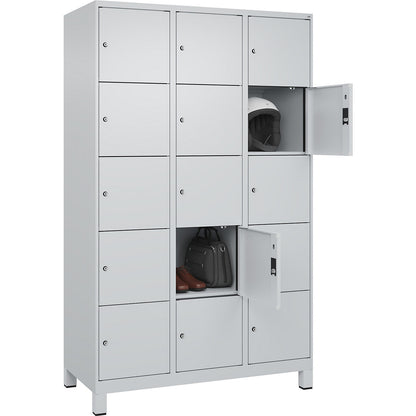 Evolo PLUS 5-fold compartment locker, 3 compartments, light grey, W 1200 mm, 15 compartments, with wide feet, cylinder lock.