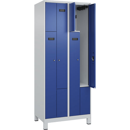 Evolo PLUS Z-locker, 2 compartments, light grey / gentian blue, W 800 mm, 4 compartments, with wide feet, cylinder lock.