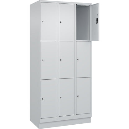 Evolo PLUS 3-fold compartment locker, 3 compartments, light grey, W 900 mm, 9 compartments, with base plinth, cylinder lock.