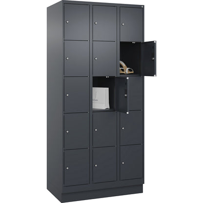 Evolo PLUS 5-fold compartment locker, 3 compartments, grey, W 900 mm, 15 compartments, with base plinth, cylinder lock.