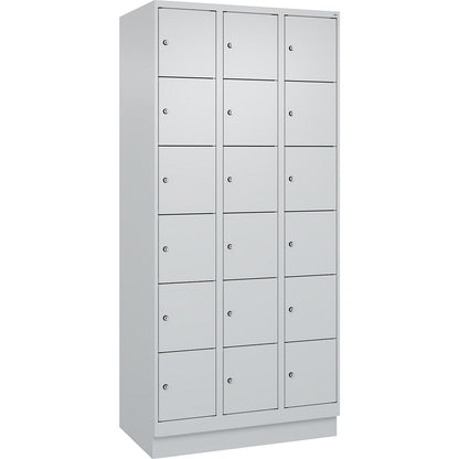 Evolo PLUS 6-fold compartment locker, 3 compartments, light grey, W 900 mm, 18 compartments, with base plinth, cylinder lock.