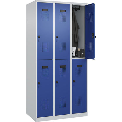 Evolo PLUS double deck clothes locker, 3 compartments, light grey / gentian blue, W 900 mm, with floor glides, rotary bolt.