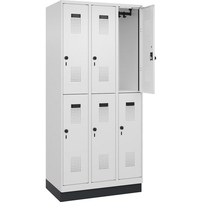 Evolo PLUS double deck clothes locker, 3 compartments, traffic white, W 900 mm, with base plinth, rotary bolt.
