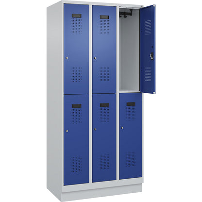 Evolo PLUS double deck clothes locker, 3 compartments, light grey / gentian blue, W 900 mm, with base plinth, cylinder lock.