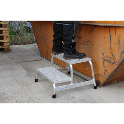 STABILO machine steps, with grating steps, one-sided, 2 steps.