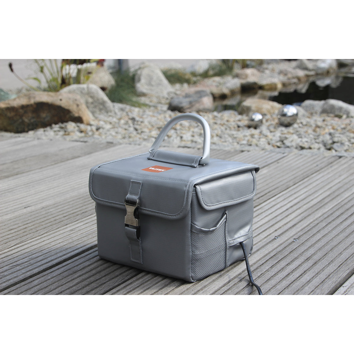 Battery safety box, size L, capacity 4.99 l, LxWxH 215 x 160 x 145 mm.