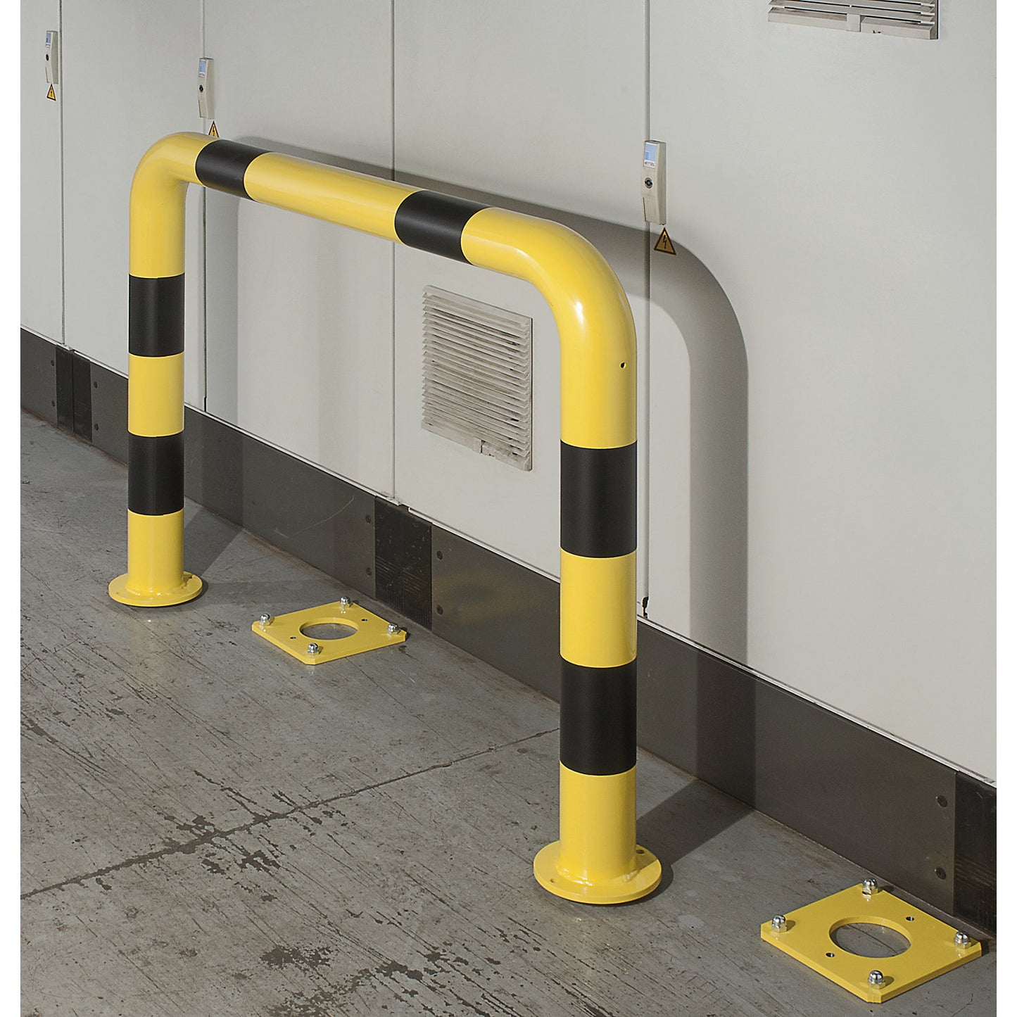 Impact protection bar, Ø 89 mm, detachable, made of steel tube, yellow / black, HxW 900 x 1290 mm.