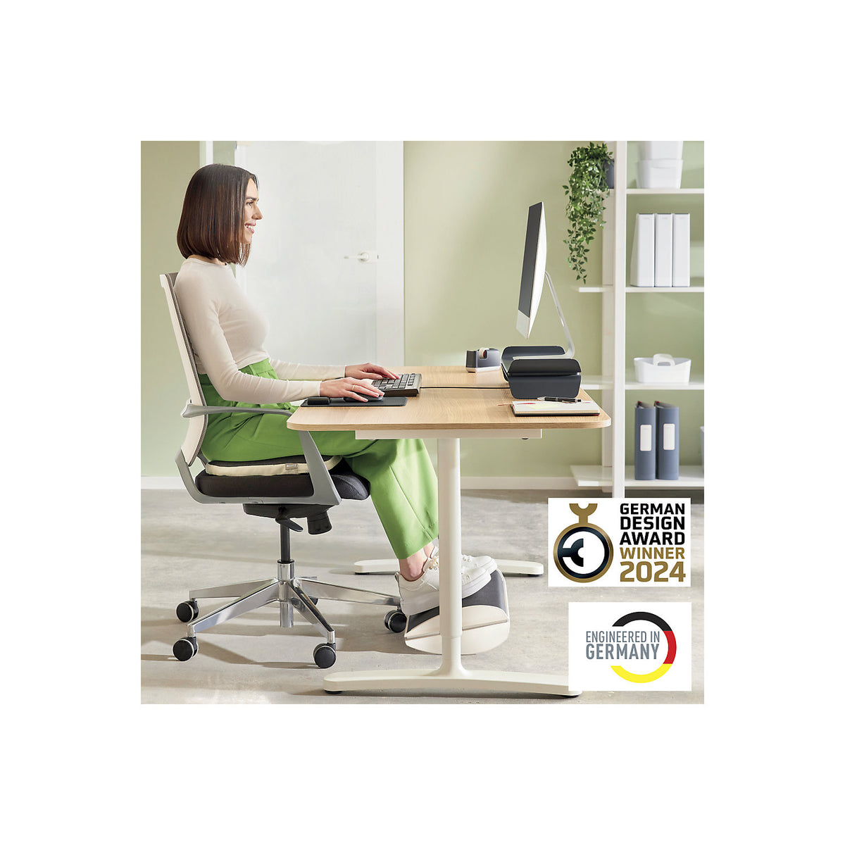 Foot rest Ergo, adjustable, white.
