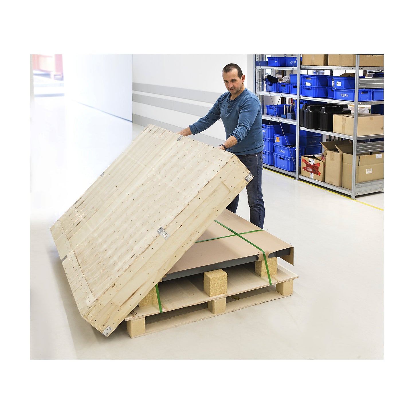 BIC floor scale, steel, weighing range up to 600/1500 kg, 1200 x 1500 mm.