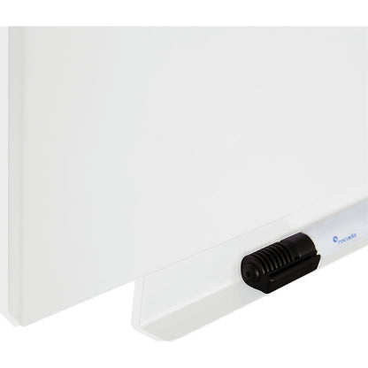 Skincolor whiteboard, BASIC version - sheet steel, painted, WxH 750 x 1150 mm, white.