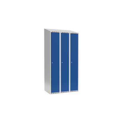 Fydor locker, 3 compartments, light grey / gentian blue, W 900 mm, sloping roof shape, cylinder lock.