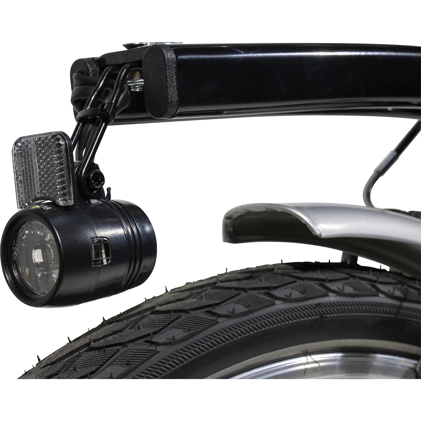 Lighting, incl. dynamo, headlight and rear light, extra cost.