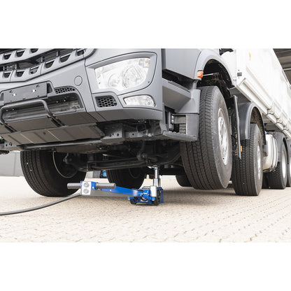 Air-hydraulic car jack 25-1/2, 2-stage, max. load 25000 / 10000 kg.