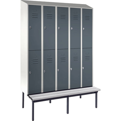 Berlin 2 double deck clothes locker with bench seat, 5 sections, light grey/blue grey, width 1500 mm, sloping roof shape.
