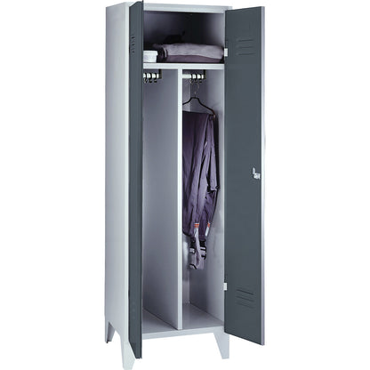 Berlin 2 clean and dirty locker, centre divider, 1 compartment, light grey/blue grey, width 600 mm.
