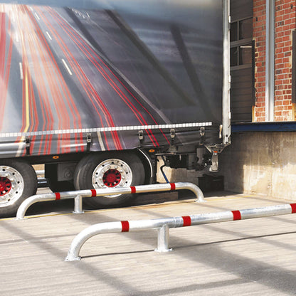 Lorry entry guide, ram protection bar set, LxWxH 2800 x 108 x 280 mm, pair, zinc plated/red.