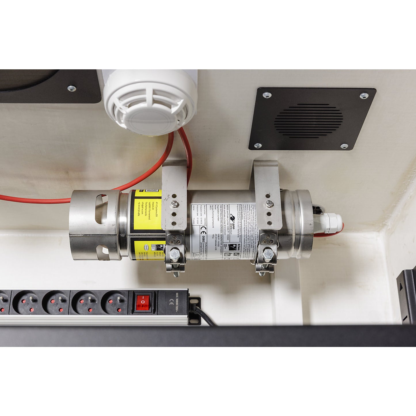 Aerosol extinguishing system, for Loxxer battery cabinet LOXK2000, extra cost.