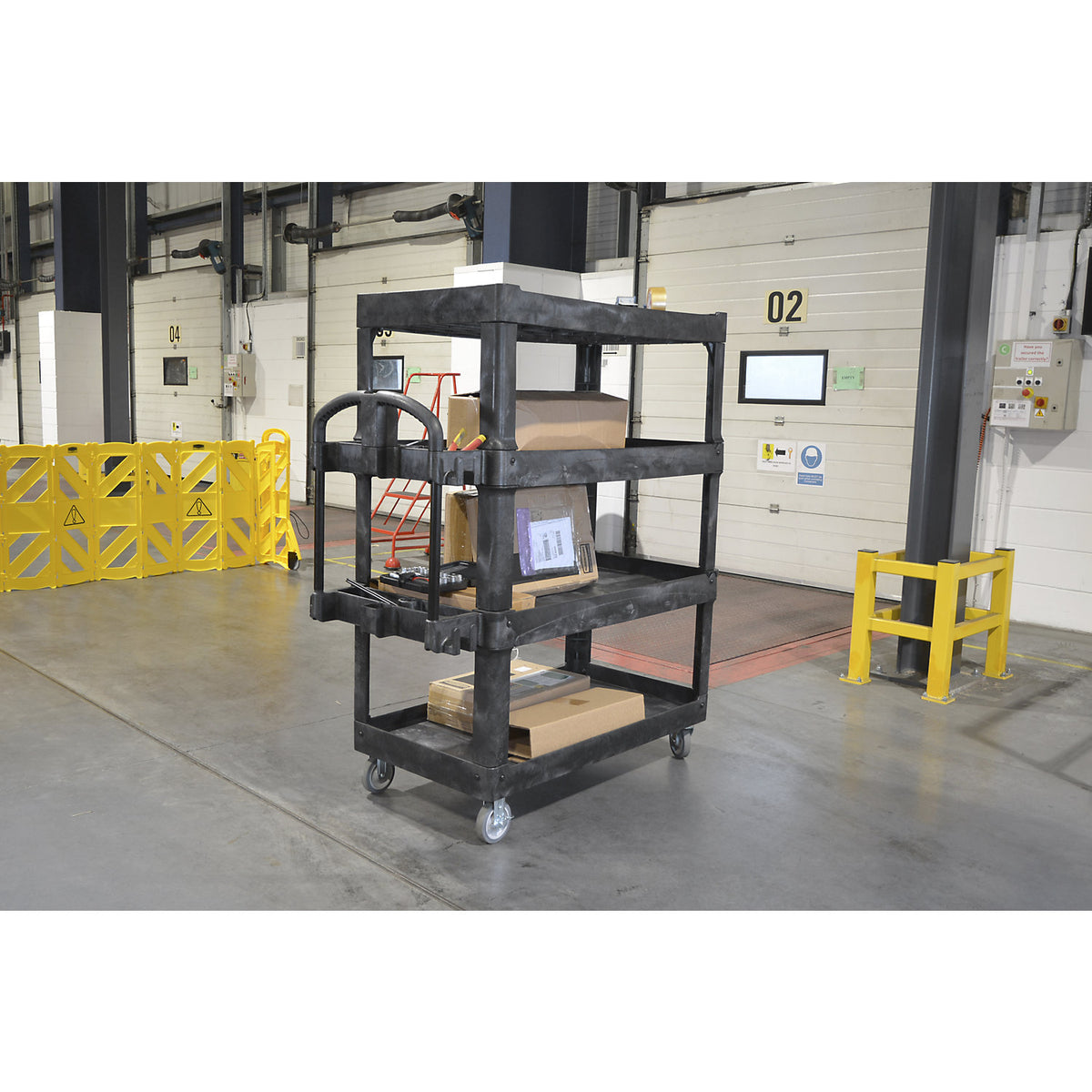 Heavy-duty universal truck BRUTE, with ergonomic handle, 4 shelves, max. load 340 kg.