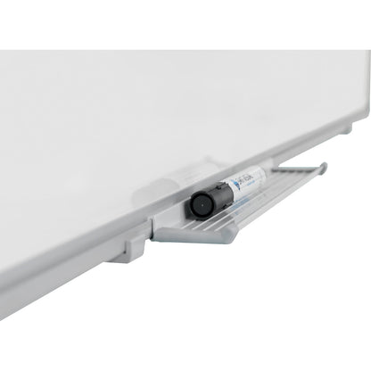 Whiteboard set incl. accessories, steel, WxH 600 x 450 mm.