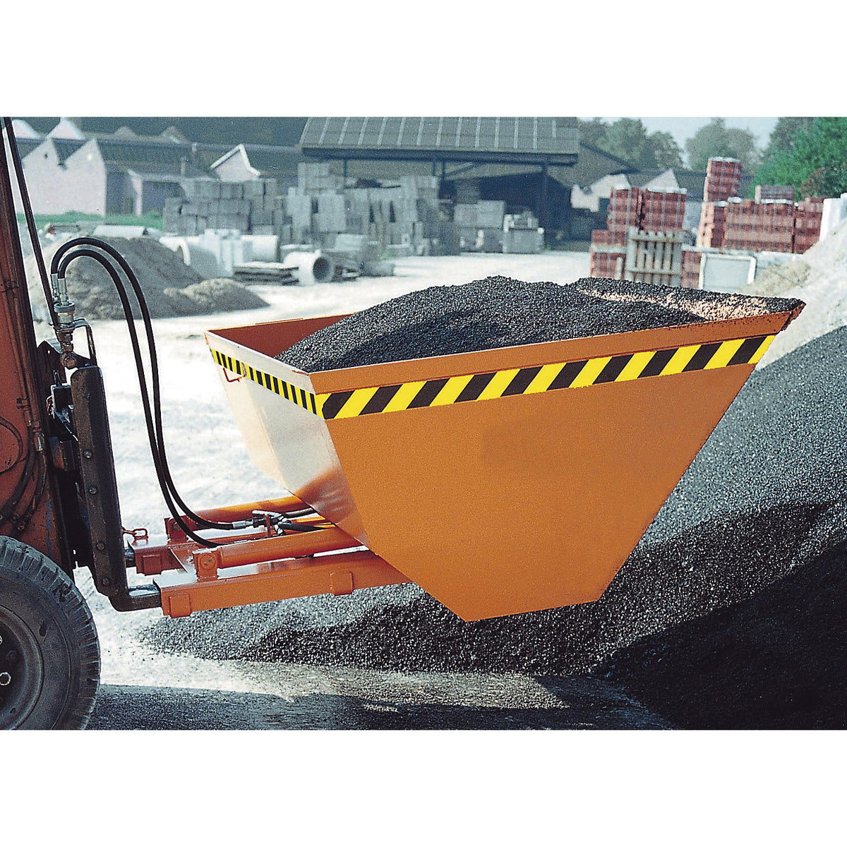 Stacker bucket HVR, hydraulic with 2 cylinders, capacity 1.5 m³, yellow orange RAL 2000.