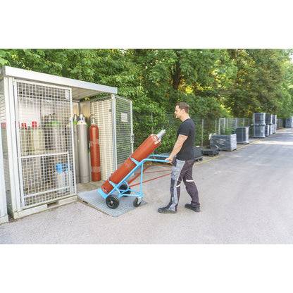 Steel and gas cylinder truck, for 1 steel cylinder, content 40 l, pneumatic tyres.