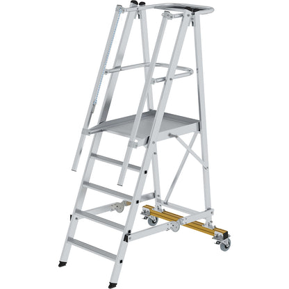 Aluminium folding safety steps, mobile, with 3-sided platform railing, 5 rungs incl. platform.