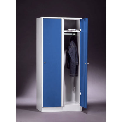 Munich locker, 2 compartments, light grey / gentian blue, W 800 mm, with base plinth.