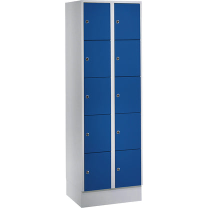 München 5-fold compartment locker, 2 compartments, light grey / gentian blue, W 600 mm, with base plinth.
