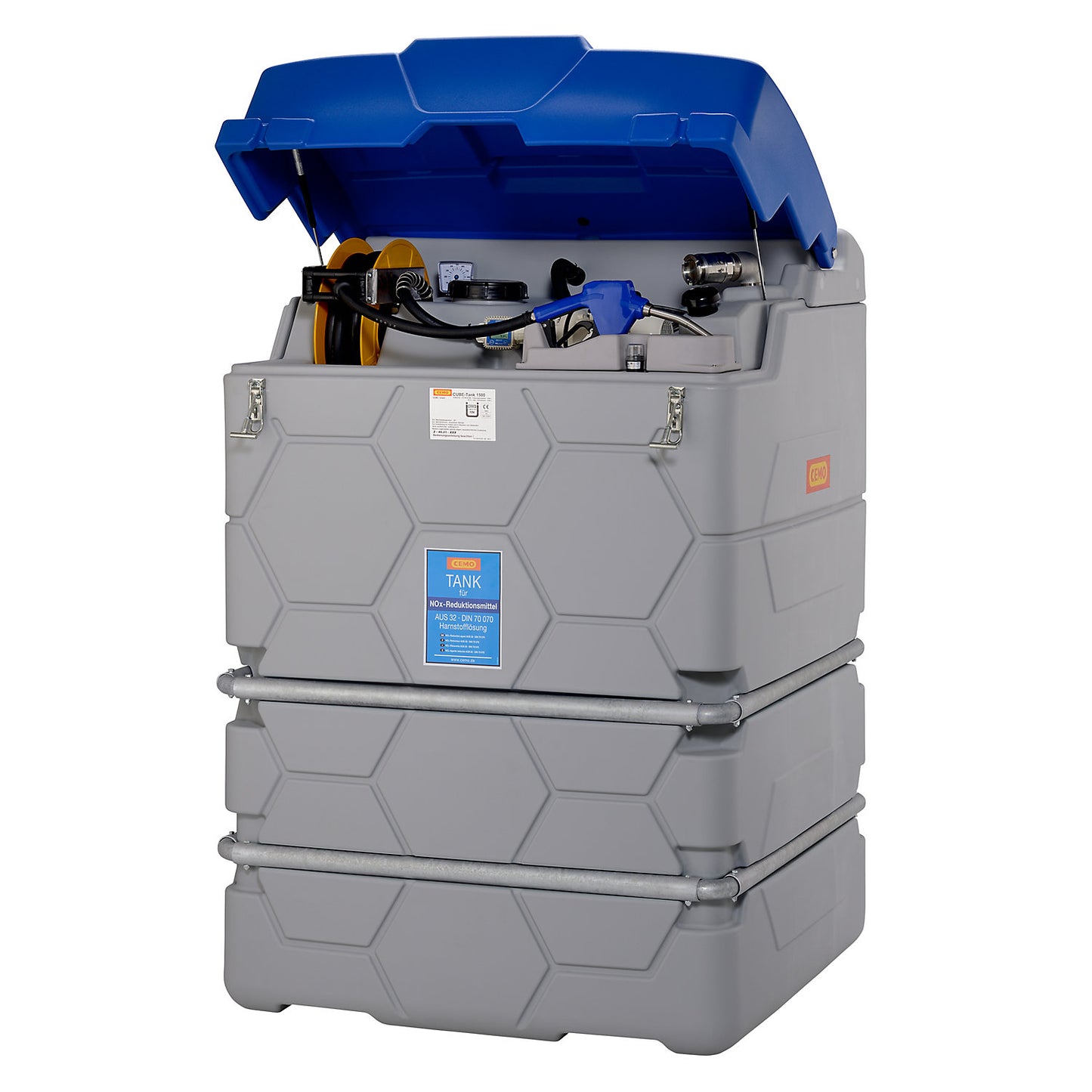CUBE tank for AUS 32 (AdBlue®), Outdoor Premium, with hinged lid, height 1800 mm, capacity 2500 l.