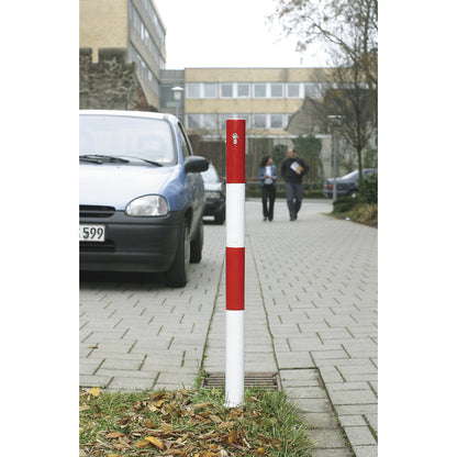 Barrier post, 70 x 70 mm, 2 chain eyelets.