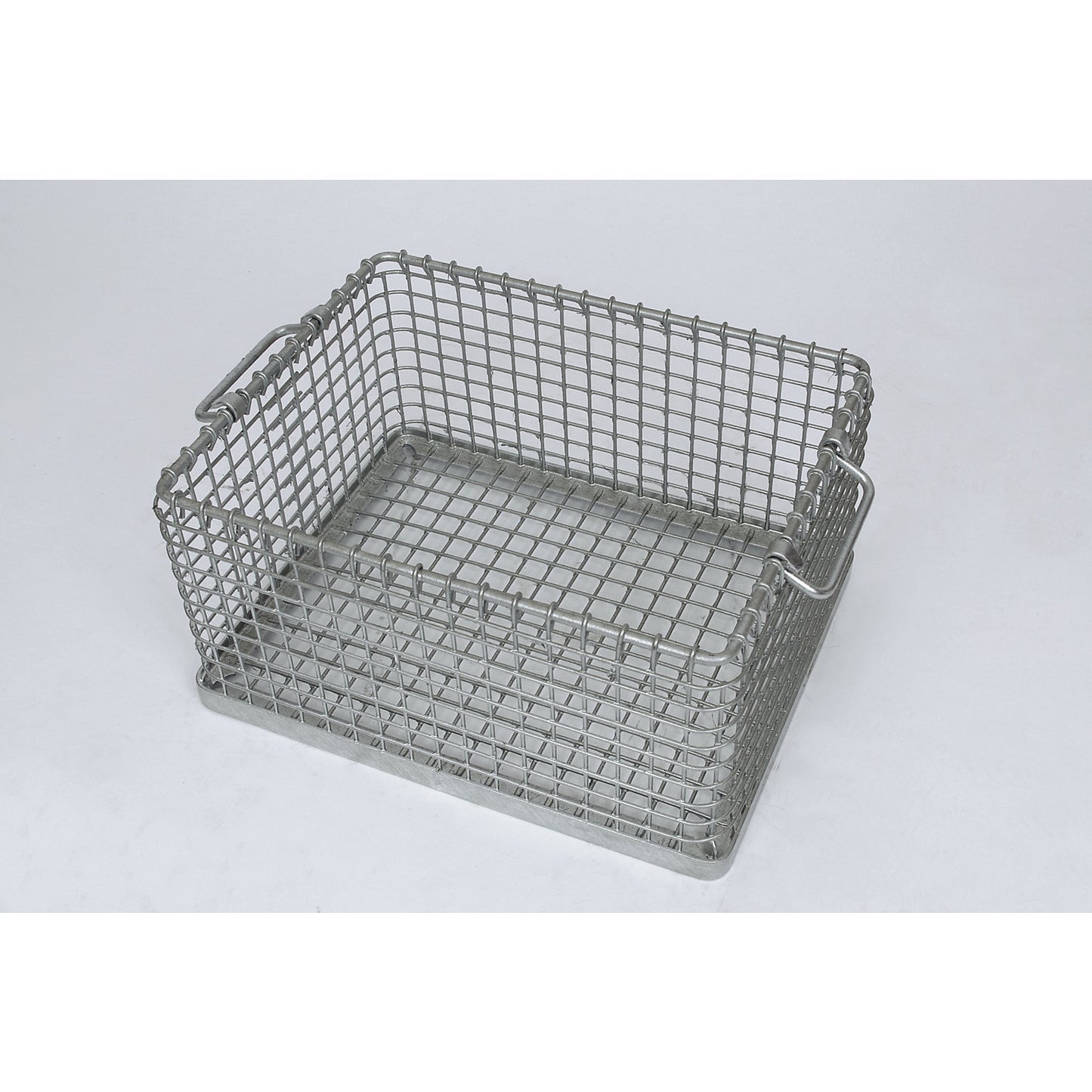 Stacking basket for heavy items, narrow mesh size, external dims. LxWxH 515 x 405 x 300 mm.