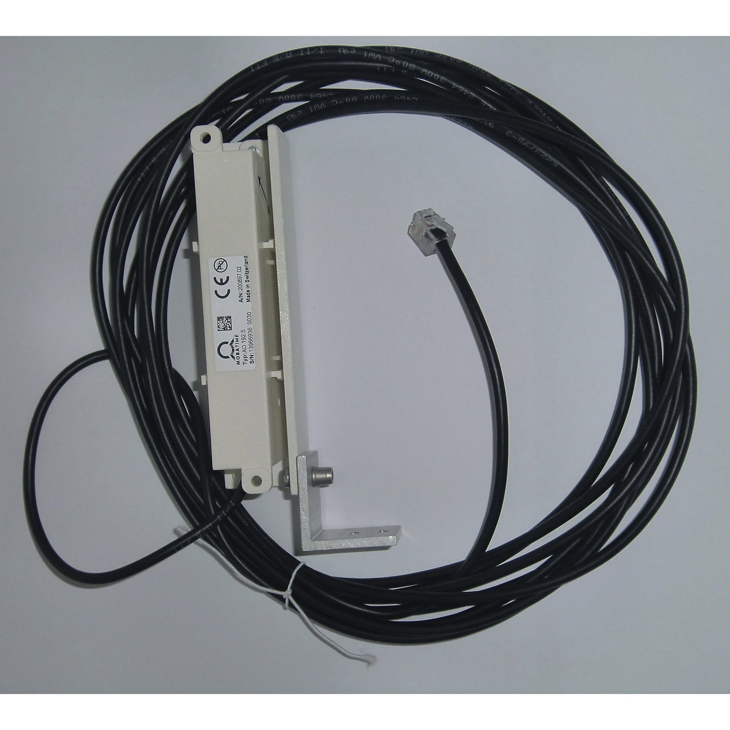 Radio signal booster, with 5 m cable, 230 V / 50 Hz.