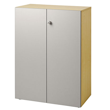 Filing cupboard, hinged doors, 2 shelves, maple finish / aluminium silver.