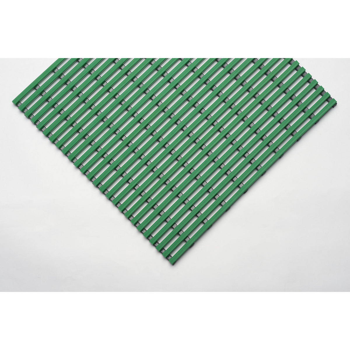 Floor mat for showers and changing rooms, soft PVC, 10 m roll, width 600 mm, green.