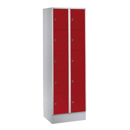 München 5-fold compartment locker, 2 compartments, light grey / flame red, W 600 mm, with base plinth.