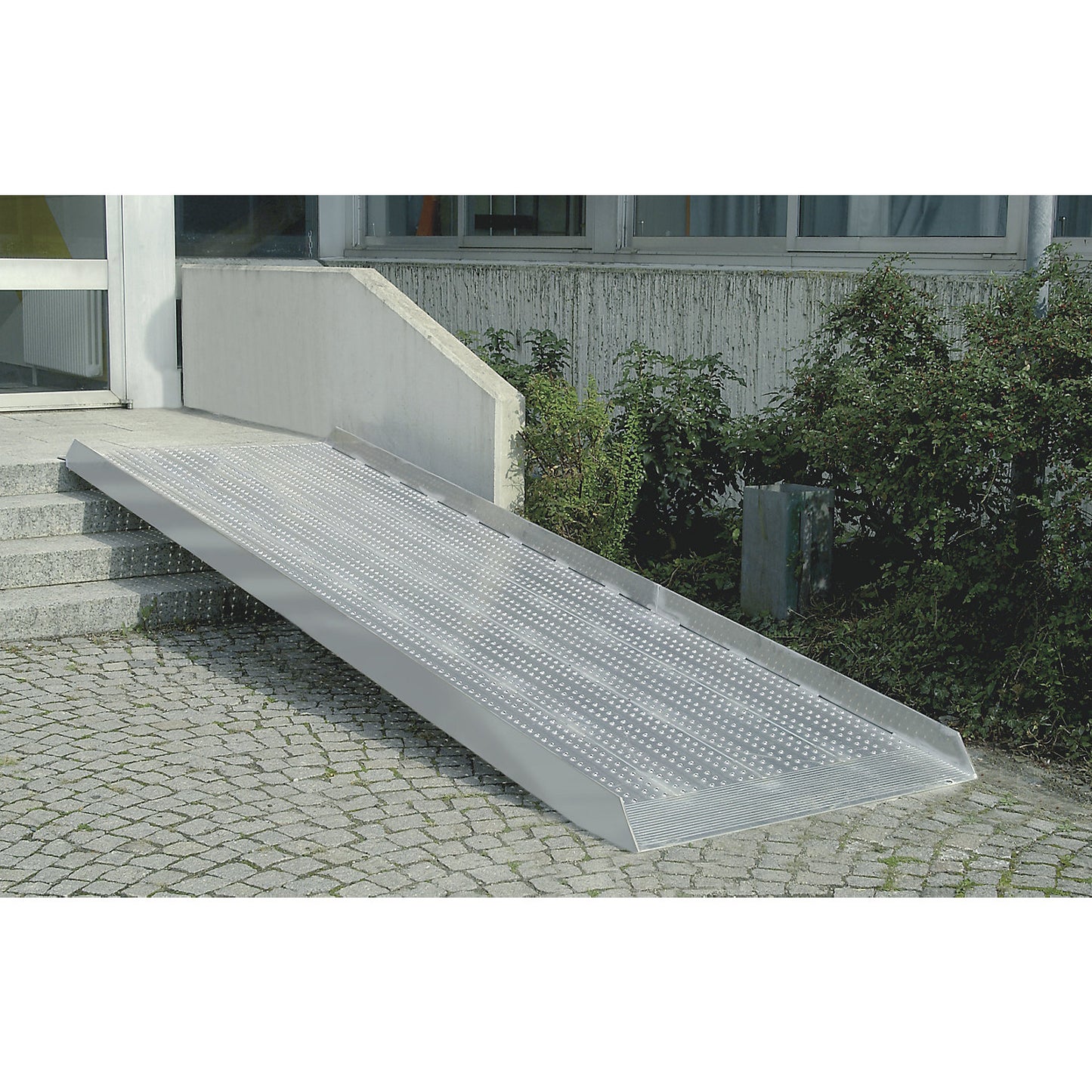 Stair ramp, non-slip, max. load 400 kg, LxW 1995 x 815 mm.